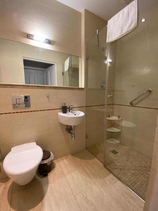 Hotel Krzysin à Podkowa Leśna Extérieur photo