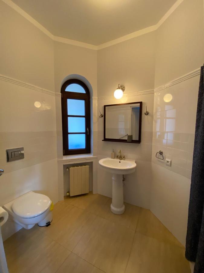 Hotel Krzysin à Podkowa Leśna Extérieur photo
